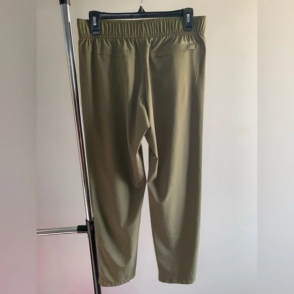 Eddie Bauer Women’s Olive Green Pants - Picture 7 of 9
